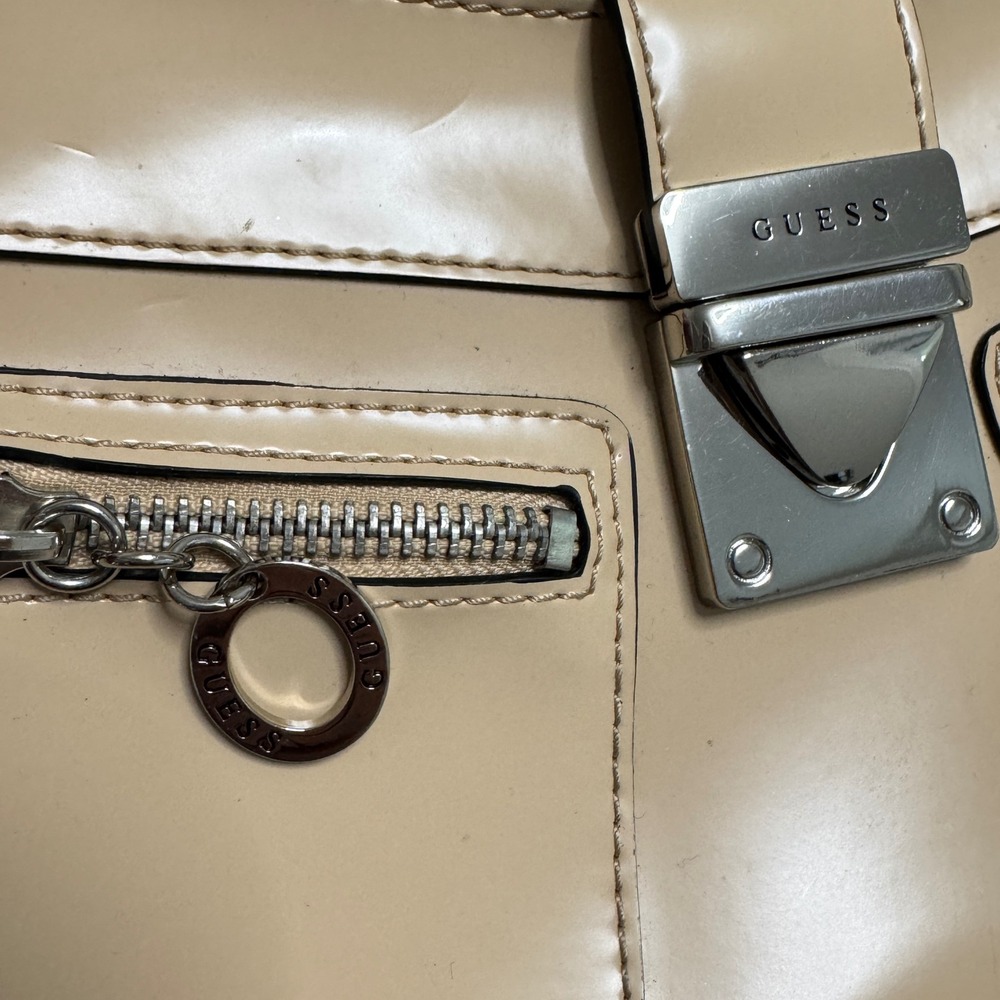 Guess Shoulder Bag Womens Tan Patent Faux Leather Y2K Baguette Small Pocket Mini - Picture 4 of 12